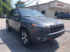 Used 2015  Jeep Cherokee 4d SUV 4WD Trailhawk V6 at City Wide Auto Credit near Toledo, OH