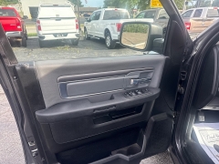 Used 2022  Ram 1500 Classic 4WD SLT Crew Cab 5'7" Box at City Wide Auto Credit near Toledo&comma; OH