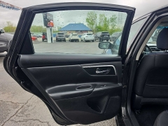 Used 2017  Nissan Altima 4d Sedan 2&period;5L at City Wide Auto Credit near Toledo&comma; OH