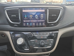 Used 2020  Chrysler Pacifica 4d Wagon Limited at City Wide Auto Credit near Toledo&comma; OH