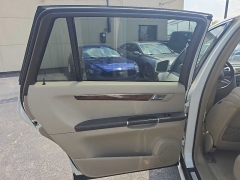 Used 2011  Mercedes-Benz R-Class 4d Wagon R350 4matic at City Wide Auto Credit near Toledo&comma; OH