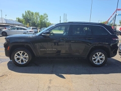 Used 2023  Jeep Grand Cherokee Limited 4x4 at City Wide Auto Credit near Toledo&comma; OH