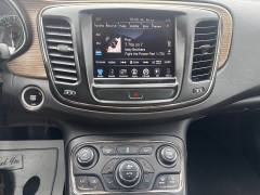 Used 2016  Chrysler 200 4d Sedan C V6 at City Wide Auto Credit near Toledo&comma; OH
