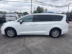 Used 2023  Chrysler Pacifica Touring L FWD at City Wide Auto Credit near Toledo&comma; OH