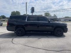 Used 2019  Chevrolet Suburban 4d SUV 4WD LT at City Wide Auto Credit near Toledo&comma; OH