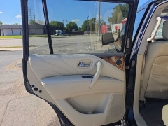 Used 2017  INFINITI QX80 4d SUV AWD Limited at City Wide Auto Credit near Toledo&comma; OH