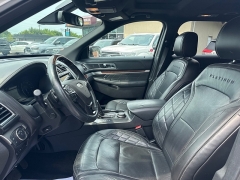 Used 2017  Ford Explorer 4d SUV 4WD Platinum at City Wide Auto Credit near Toledo&comma; OH