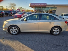 Used 2015  Chevrolet Cruze 4d Sedan LT w/1LT Auto at City Wide Auto Credit near Toledo, OH
