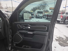 Used 2019  Ram 1500 4WD Crew Cab Laramie at City Wide Auto Credit near Toledo&comma; OH