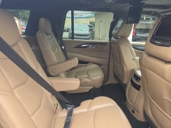 Used 2018  Cadillac Escalade 4d SUV 4WD Platinum at City Wide Auto Credit near Toledo&comma; OH