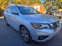 Used 2020  Nissan Pathfinder 4d SUV FWD SV at City Wide Auto Credit near Toledo&comma; OH