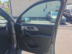 Used 2022  Chevrolet Traverse AWD 4dr LT Cloth w&sol;1LT at City Wide Auto Credit near Toledo&comma; OH