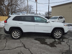 Used 2015  Jeep Cherokee 4d SUV 4WD Limited V6 at City Wide Auto Credit near Toledo&comma; OH
