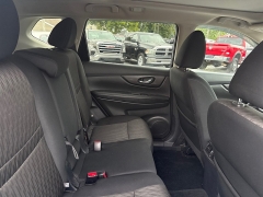 Used 2017  Nissan Rogue 4d SUV AWD SV at City Wide Auto Credit near Toledo&comma; OH