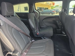 Used 2023  Chrysler Pacifica Touring FWD at City Wide Auto Credit near Toledo&comma; OH