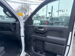 Used 2020  Chevrolet Silverado 1500 4WD Crew Cab Custom at City Wide Auto Credit near Toledo&comma; OH