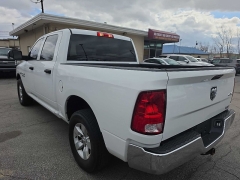  2018 Ram 1500 4WD Crew Cab Express at City Wide Auto Credit near Toledo, OH