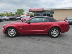 Used 2006  Ford Mustang 2d Convertible GT Deluxe at City Wide Auto Credit near Toledo, OH