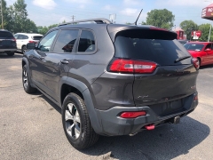 Used 2015  Jeep Cherokee 4d SUV 4WD Trailhawk V6 at City Wide Auto Credit near Toledo, OH