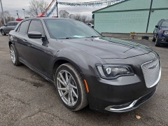 Used 2019  Chrysler 300 4d Sedan AWD S at City Wide Auto Credit near Toledo&comma; OH