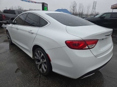 Used 2016  Chrysler 200 4d Sedan C V6 at City Wide Auto Credit near Toledo&comma; OH