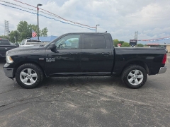 Used 2019  Ram 1500 Classic 4WD Crew Cab SLT at City Wide Auto Credit near Toledo&comma; OH