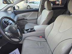 Used 2011  Toyota Venza 4d SUV AWD V6 at City Wide Auto Credit near Toledo&comma; OH