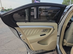 Used 2017  Ford Taurus 4d Sedan FWD SE V6 at City Wide Auto Credit near Toledo&comma; OH