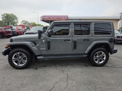 Used 2019  Jeep Wrangler Unlimited 4d SUV 4WD Sahara at City Wide Auto Credit near Toledo&comma; OH