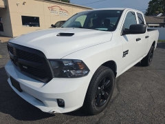 Used 2022  Ram 1500 Classic 4WD Tradesman Quad Cab 6'4" Box at City Wide Auto Credit near Toledo&comma; OH