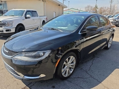  2015 Chrysler 200 4d Sedan Limited I4 at City Wide Auto Credit near Toledo, OH