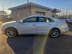 Used 2015  Cadillac XTS 4d Sedan Premium at City Wide Auto Credit near Toledo&comma; OH