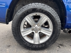 Used 2014  Ram 1500 2WD Crew Cab SLT at City Wide Auto Credit near Toledo, OH