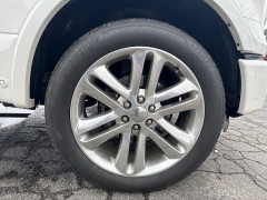 Used 2016  Ford F-150 4WD SuperCrew Platinum 5 1&sol;2 at City Wide Auto Credit near Toledo&comma; OH