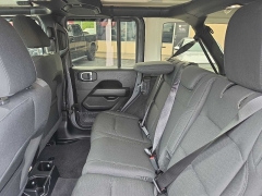 Used 2019  Jeep Wrangler Unlimited 4d SUV 4WD Sahara at City Wide Auto Credit near Toledo&comma; OH