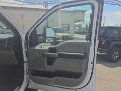 Used 2017  Ford Super Duty F-250 4WD Crew Cab XLT Longbed at City Wide Auto Credit near Toledo&comma; OH
