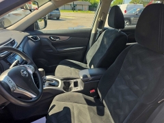 Used 2016  Nissan Rogue 4d SUV FWD S at City Wide Auto Credit near Toledo&comma; OH