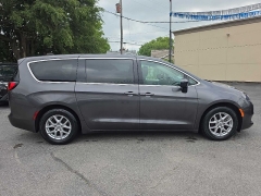 Used 2022  Chrysler Voyager LX FWD at City Wide Auto Credit near Toledo&comma; OH