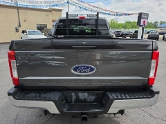 Used 2018  Ford Super Duty F-250 4WD Crew Cab XLT at City Wide Auto Credit near Toledo&comma; OH