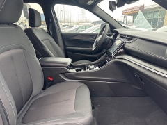 Used 2024  Jeep Grand Cherokee Laredo 4x4 at City Wide Auto Credit near Toledo&comma; OH