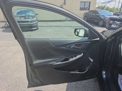 Used 2017  Chevrolet Malibu 4d Sedan LT at City Wide Auto Credit near Toledo&comma; OH