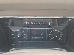 Used 2014  Lincoln Navigator 4d SUV 4WD at City Wide Auto Credit near Toledo&comma; OH