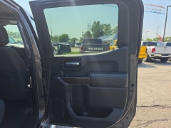 Used 2019  GMC Sierra 1500 4WD Crew Cab SLE at City Wide Auto Credit near Toledo&comma; OH