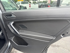 Used 2021  Volkswagen Tiguan 2&period;0T SEL 4MOTION at City Wide Auto Credit near Toledo&comma; OH