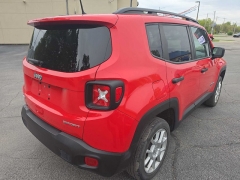 Used 2019  Jeep Renegade 4d SUV 4WD Sport at City Wide Auto Credit near Toledo&comma; OH