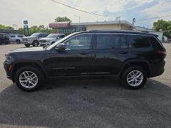 Used 2023  Jeep Grand Cherokee L Laredo 4x4 at City Wide Auto Credit near Toledo&comma; OH