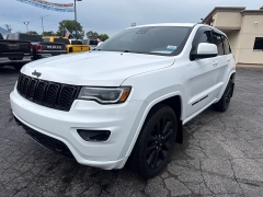 Used 2020  Jeep Grand Cherokee 4d SUV 4WD Laredo Altitude at City Wide Auto Credit near Toledo&comma; OH