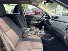Used 2020  Nissan Rogue 4d SUV AWD SV at City Wide Auto Credit near Toledo&comma; OH