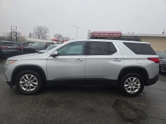 Used 2020  Chevrolet Traverse 4d SUV AWD LT Cloth w&sol;1LT at City Wide Auto Credit near Toledo&comma; OH