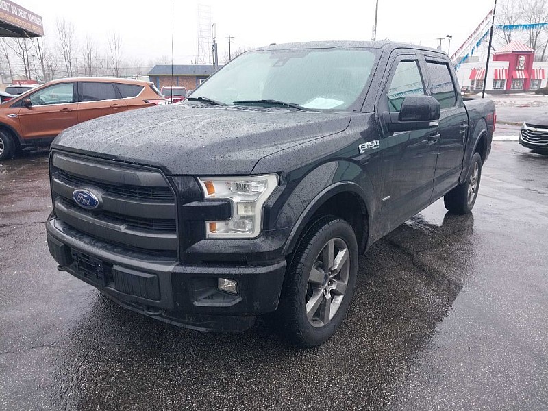 Used 2015  Ford F-150 4WD Supercrew Lariat 5 1/2 at City Wide Auto Credit near Toledo, OH